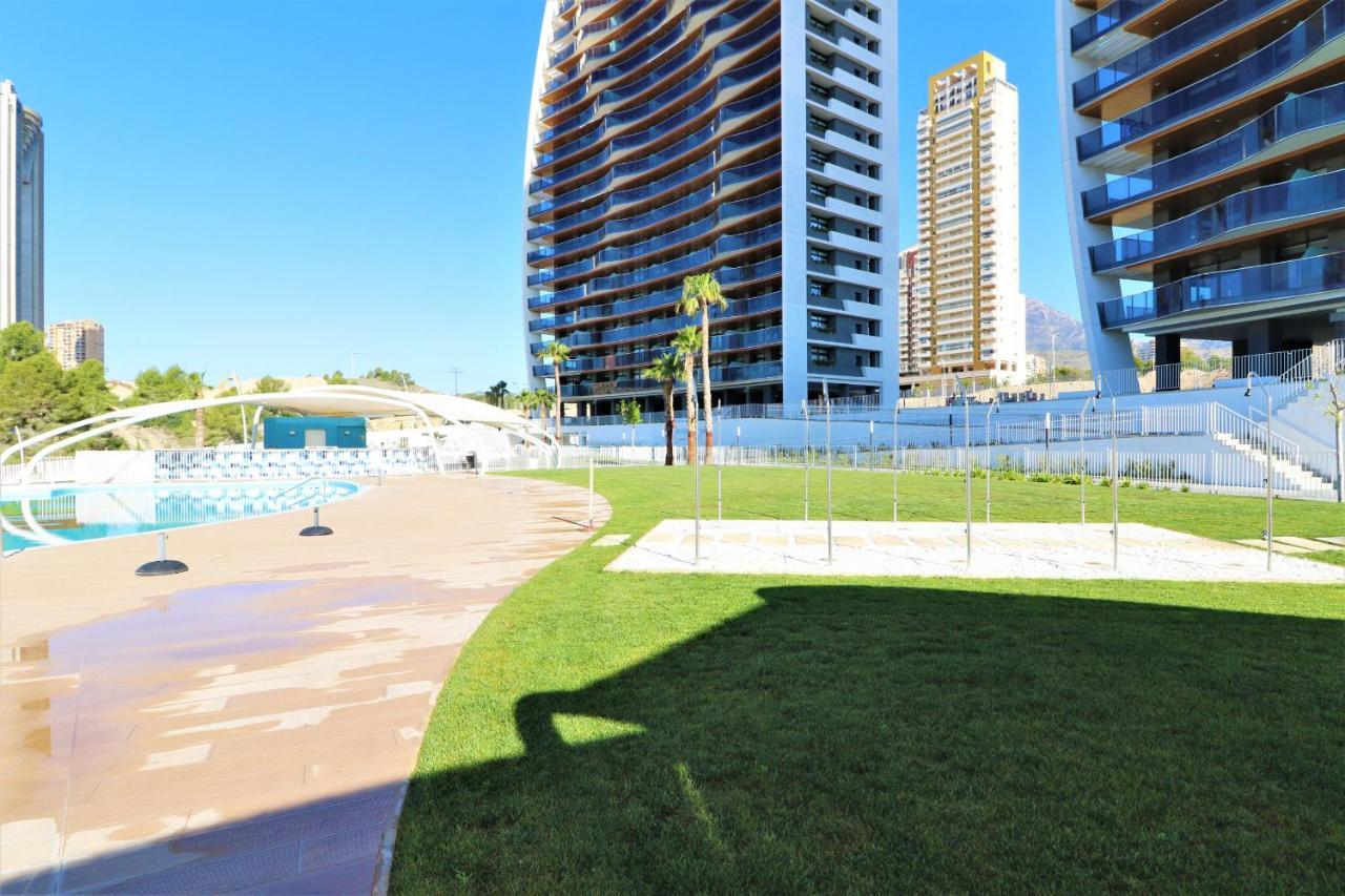 Sunset Waves 18-35 Poniente Beach Resort Benidorm Exterior foto