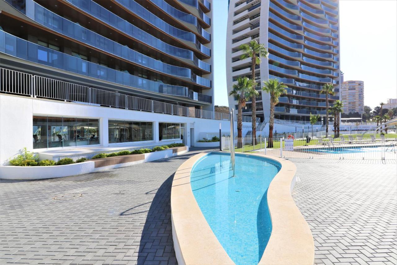 Sunset Waves 18-35 Poniente Beach Resort Benidorm Exterior foto