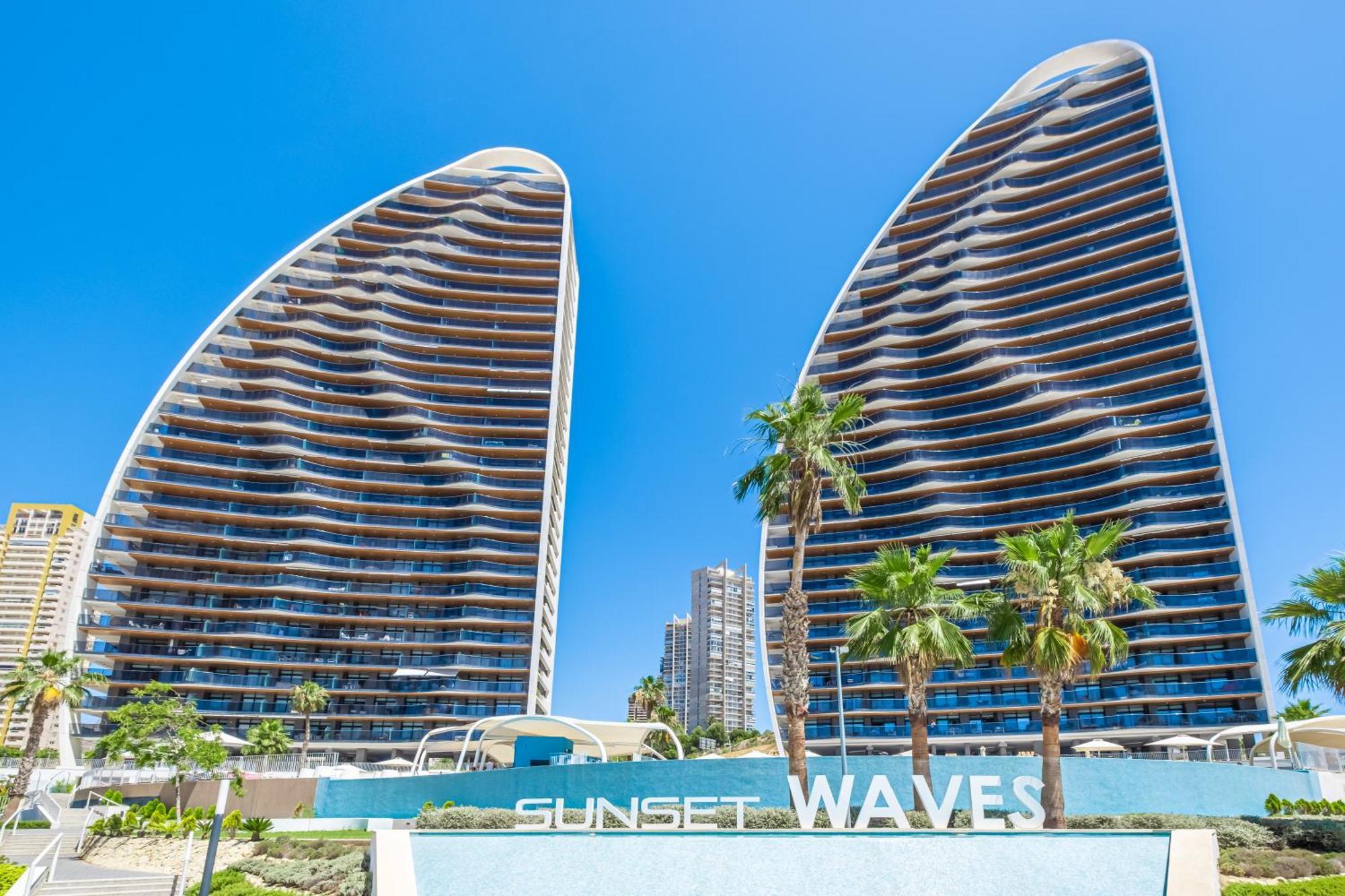 Sunset Waves 18-35 Poniente Beach Resort Benidorm Exterior foto